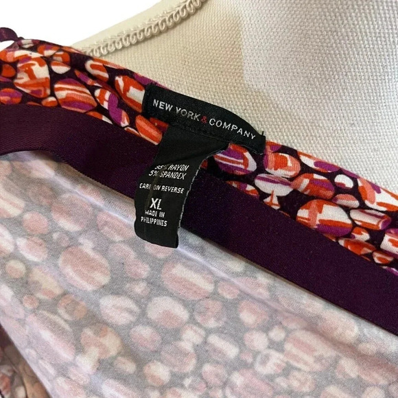 New York & Company Geometric Circle Pattern Spaghetti Strap Top Pleated XL Tank - Picture 8 of 8